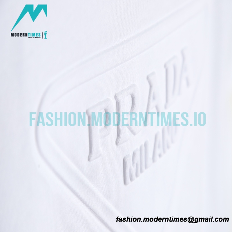 Prada - Classic Triangle Embossed Letter Logo Round Neck Short-sleeved T-shirt