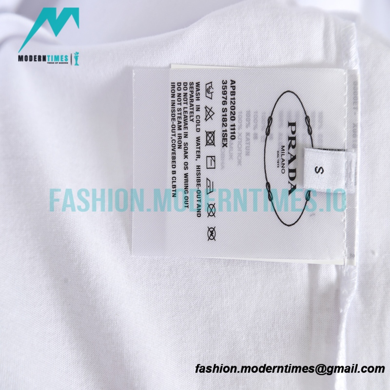 Prada - Poster Figure Print Short Sleeve