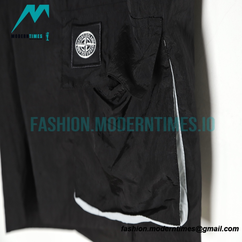 Stone Island - Color Contrast Metal Nylon 3D Pocket Drawstring Shorts Pants