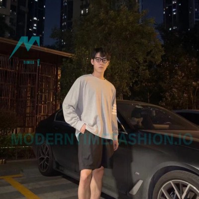 Thom Browne - Four-bar Crewneck Long Sleeves