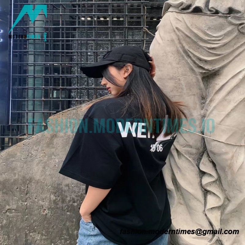 We11 Done - 23SS Rendered Slogan Short-sleeved T-shirt